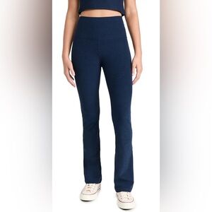 Beyond Yoga Women’s Spacedye Practice Pants Flare Darkest Night Medium